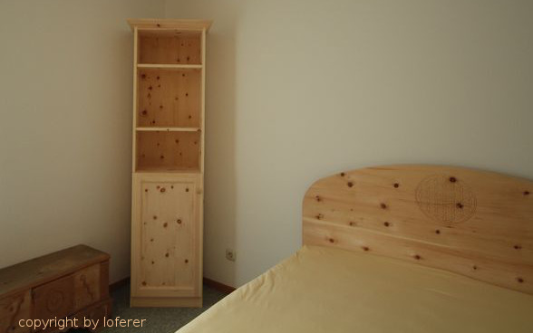 Zirbelkieferschrank Zirbelkieferschrank